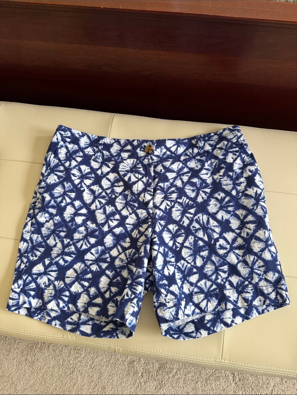Talbots blue and white print shorts